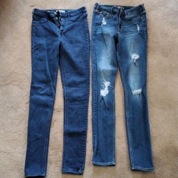 Bundle of Two Pairs of Hollister Skinny Jeans - Picture 1 of 12